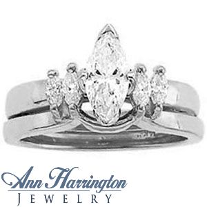 The queen's rings;: The true romance of Elizabeth, queen of England,:  Meeker, Anne Hughston: Amazon.com: Books