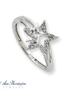 10k White Gold 1/15 ct tw Diamond Pav'e Star Ring