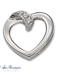 Platinum .03 ct tw Diamond Heart Pendant