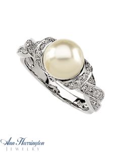 14k White or Yellow Gold  ct tw Diamond and 6.5 mm Freshwater Cultured Pearl Ring