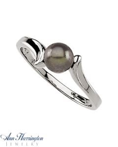 14k White Gold 1/10 ct tw Diamond and 5.5 mm Black Cultured Pearl Ring