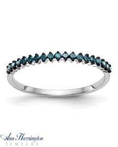 14k White Gold 1/10 ct tw Baguette and Round Diamond Vintage-Style Band